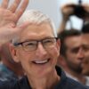 Apple hits an all-time prime as pristine smartphone knowledge aspects with the bulls in a sea of negativity