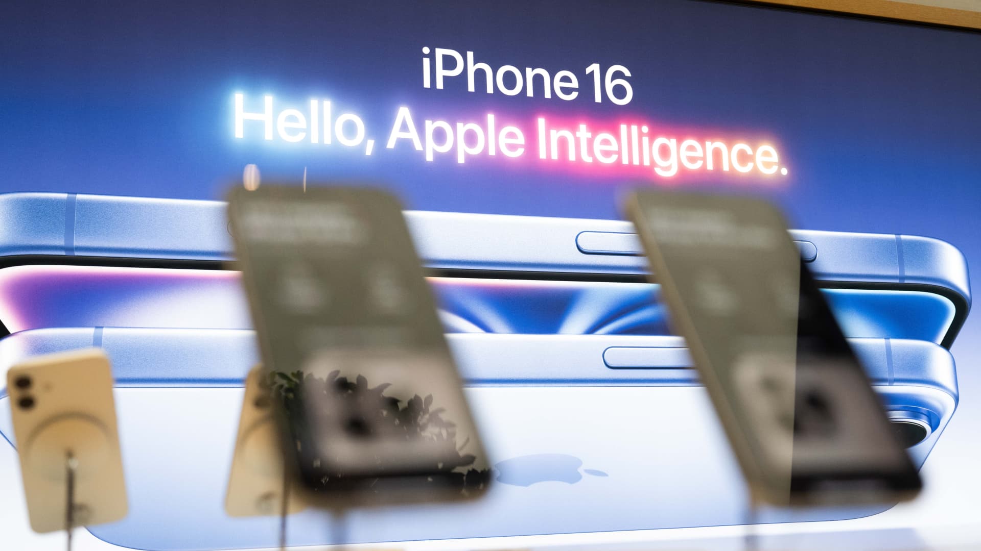 Apple Intelligence will mark a 'renaissance of growth' for the company, says Wedbush's Dan Ives