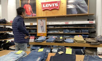 Levi Strauss trims steerage because it weighs sale of Dockers trade