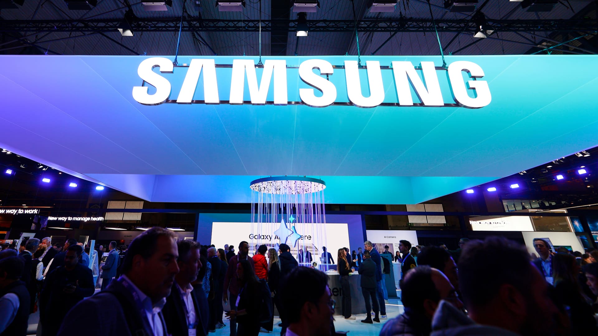 Samsung posts disappointing third-quarter benefit steerage because it grapples with AI chips