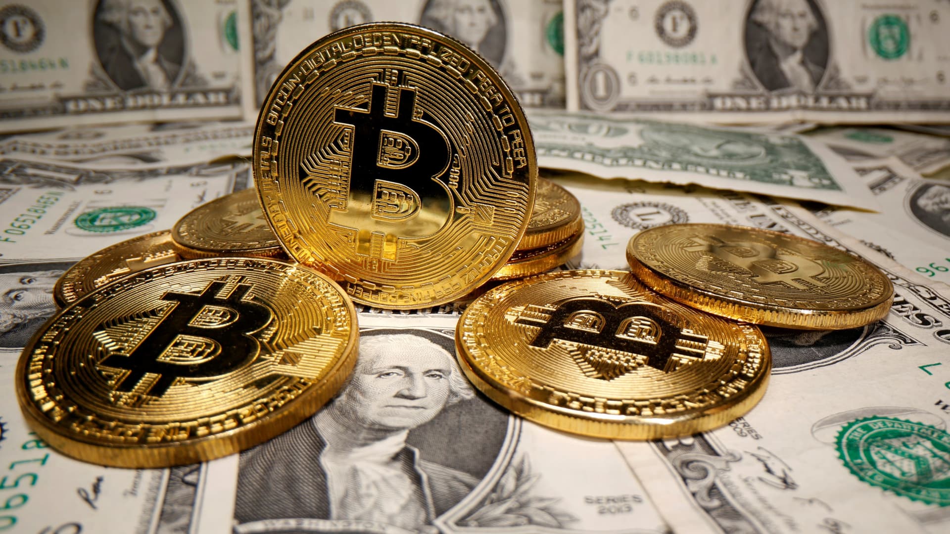 Greenback holds company forward of U.S. inflation, bitcoin objectives brandnew highs