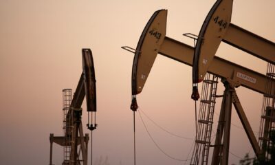 Oil trims losses on tight near-term provide