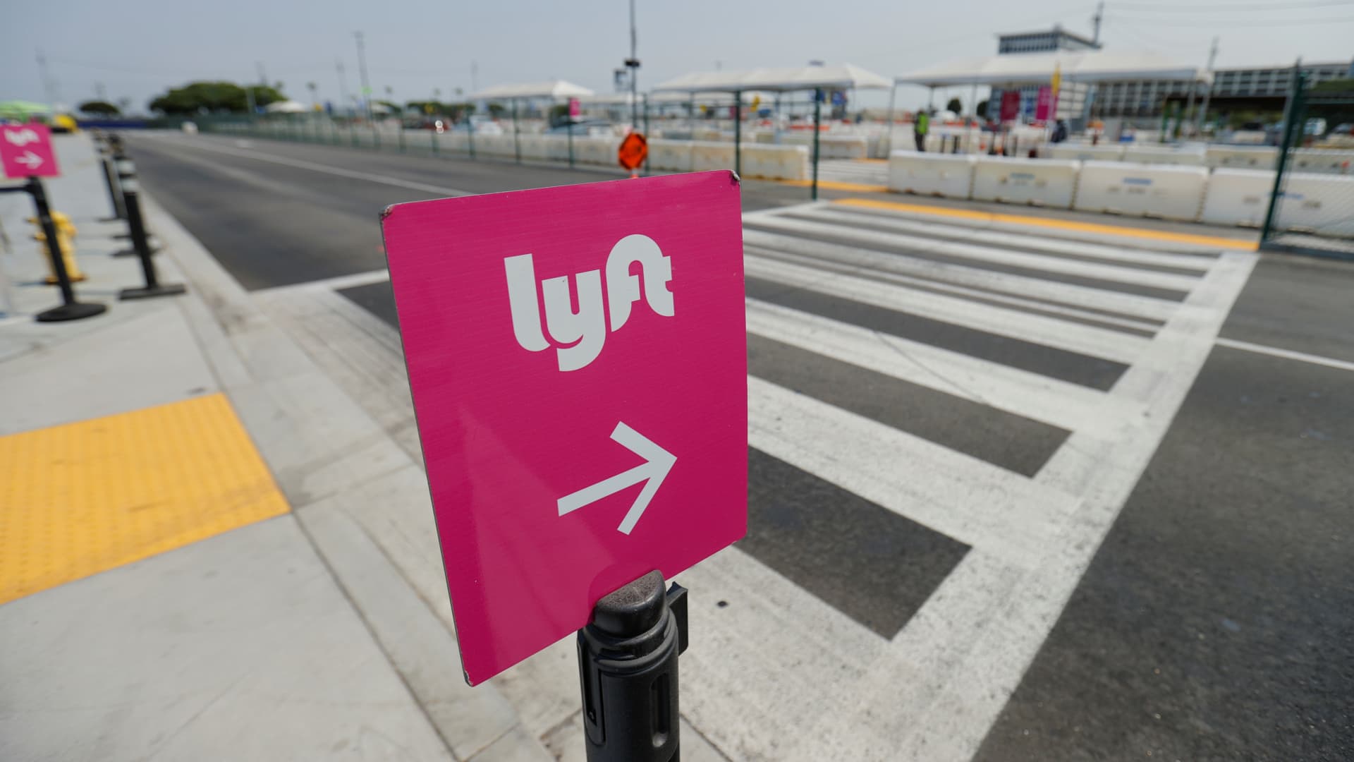 Shares making the largest strikes premarket: Lyft, SolarEdge, Qualcomm, Moderna and extra